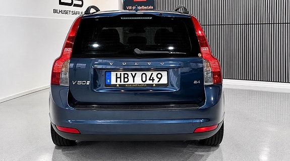 Volvo V50 5 of 18