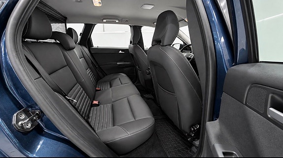 Volvo V50 10 of 18