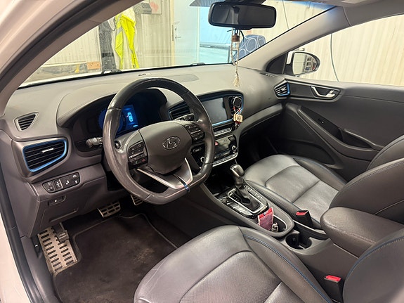 Hyundai IONIQ 7 of 8