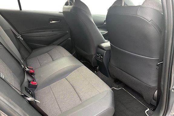 Toyota Corolla 7 of 21