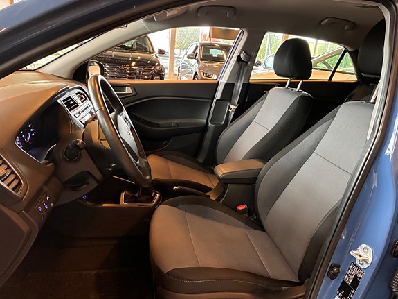 Hyundai i20 9 of 24