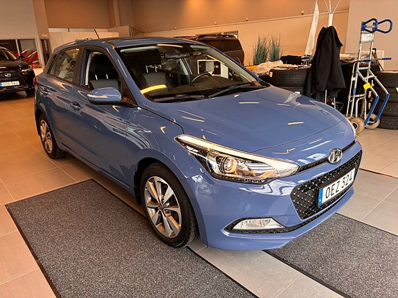 Hyundai i20 3 of 24