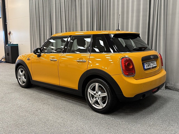 MINI Cooper 3 of 13