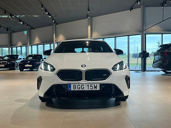 BMW M135i 2 of 19