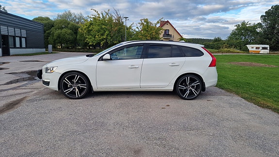 Volvo V60 8 of 10