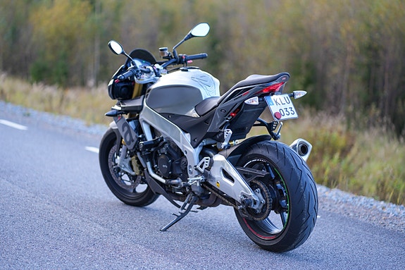 Aprilia Tuono V4 1100 RR 5 of 5