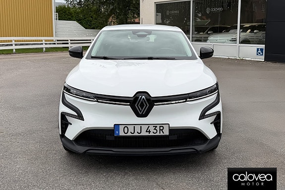 Renault Megane E-Tech 3 of 15