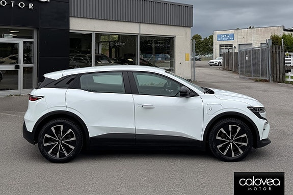 Renault Megane E-Tech 2 of 15