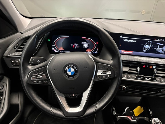 BMW 118i 15 of 23
