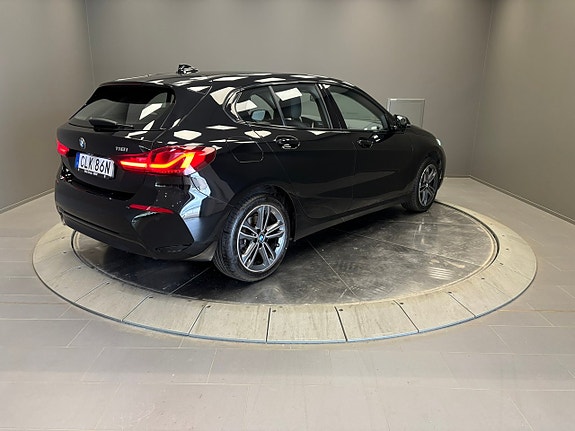 BMW 118i 5 of 23