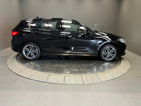 BMW 118i 6 of 23