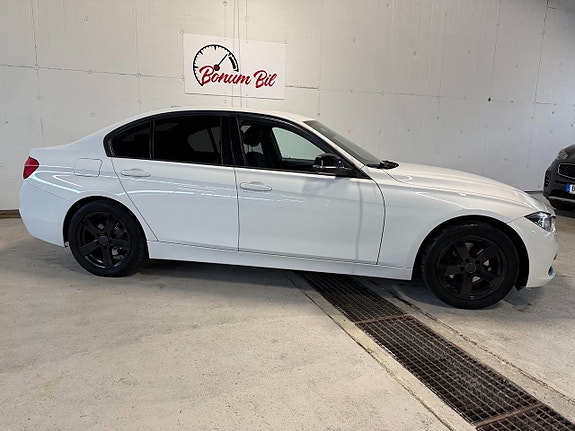 BMW 320d 5 of 18