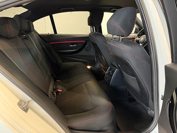 BMW 320d 8 of 18