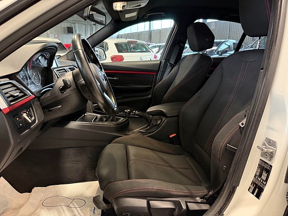 BMW 320d 12 of 18