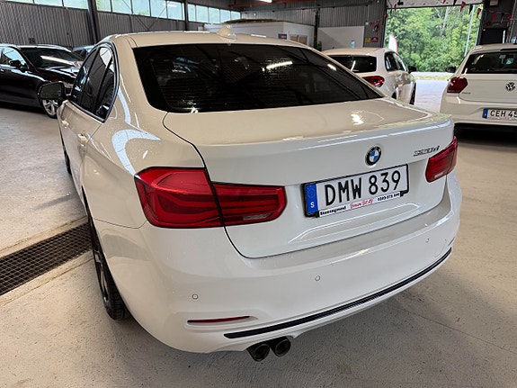 BMW 320d 3 of 18