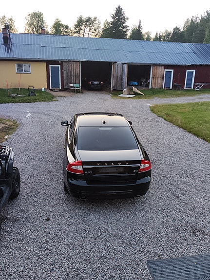 Volvo S80 5 of 6