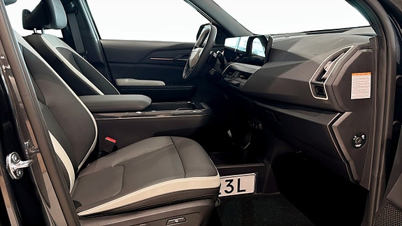 Kia EV5 3 of 12