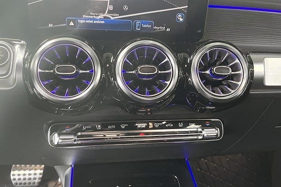 Mercedes-Benz GLB220 d 13 of 21