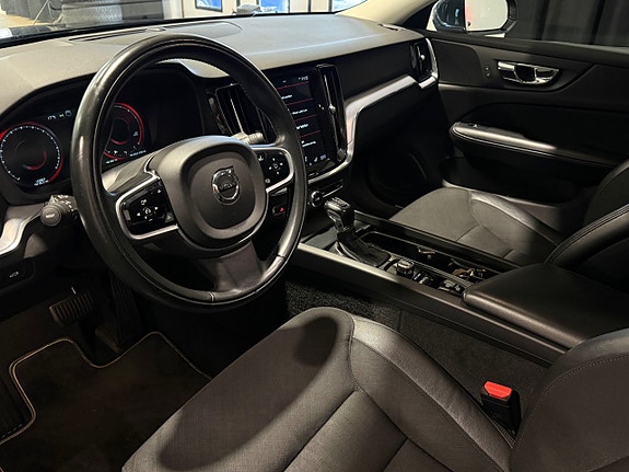 Volvo V60 5 of 19