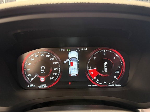 Volvo V60 8 of 19