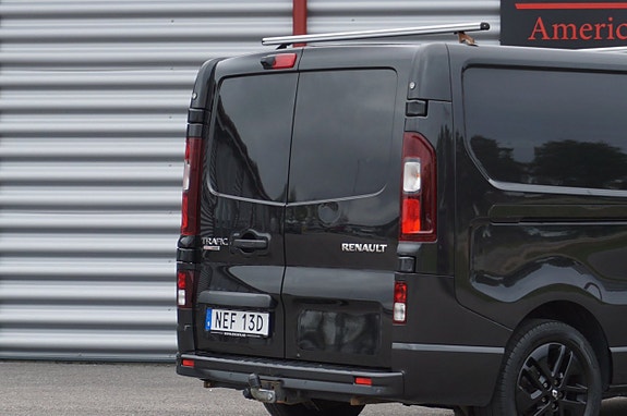 Renault Trafic 12 of 23