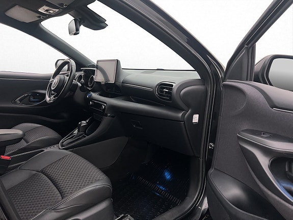 Toyota Yaris 14 of 29