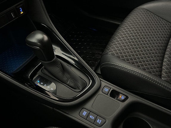 Toyota Yaris 25 of 29