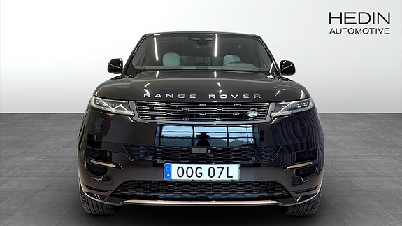 Land Rover Range Rover Sport 8 of 15