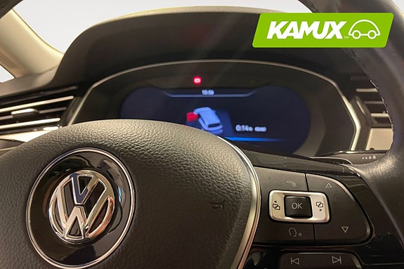 Volkswagen Passat Alltrack 22 of 24