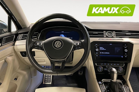 Volkswagen Passat Alltrack 11 of 24