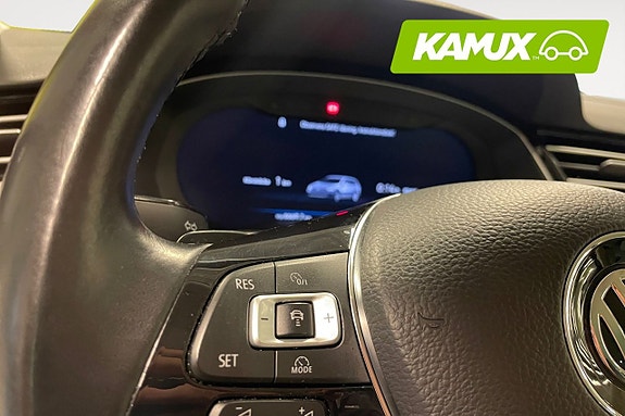 Volkswagen Passat Alltrack 21 of 24