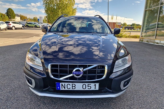 Volvo XC70 12 of 15