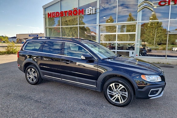 Volvo XC70 11 of 15