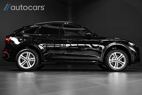 Audi Q5 2 of 30