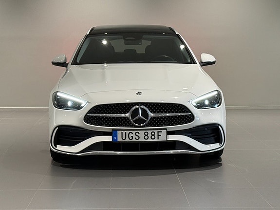 Mercedes-Benz C220 d 2 of 18