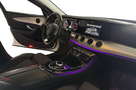 Mercedes-Benz E220 25 of 26