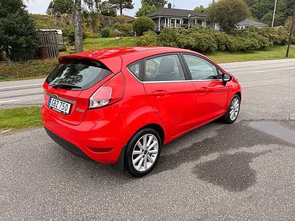 Ford Fiesta 4 of 13