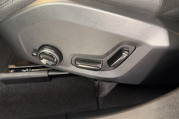 Volvo XC60 18 of 24