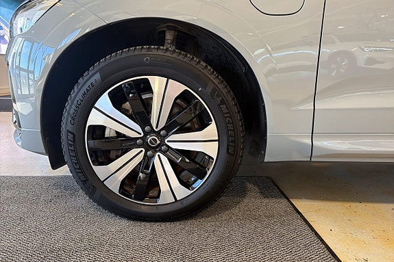 Volvo XC60 12 of 24