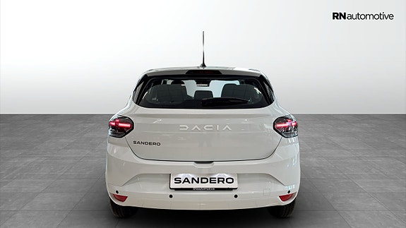 Dacia Sandero 4 of 23