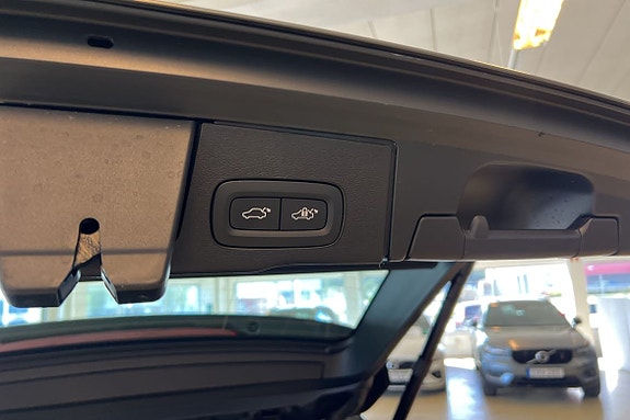 Volvo XC60 15 of 24