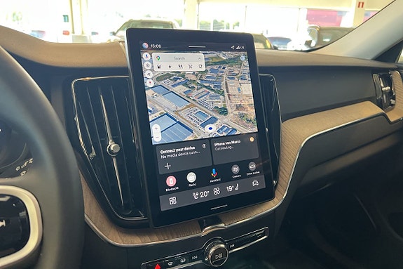 Volvo XC60 19 of 24