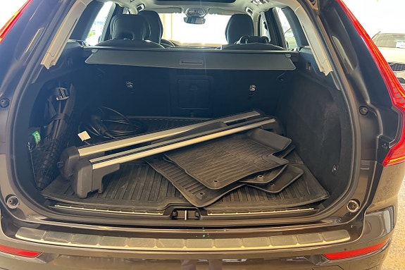 Volvo XC60 14 of 24