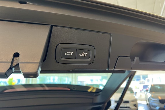 Volvo XC60 15 of 24