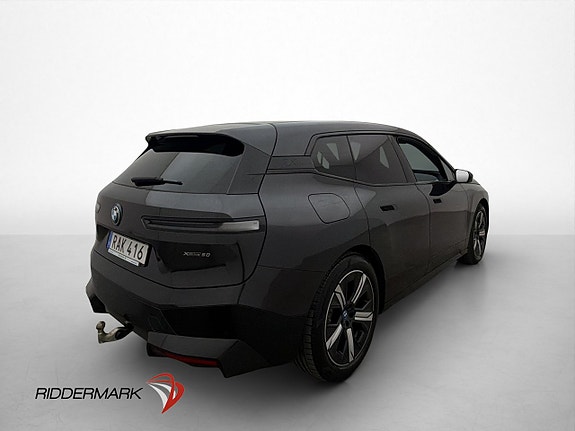 BMW iX 8 of 30