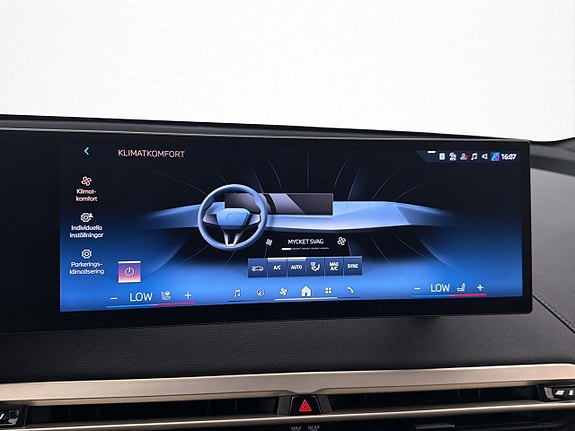 BMW iX 24 of 30