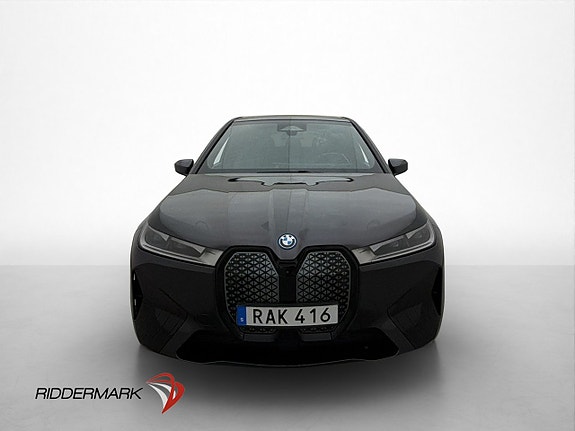 BMW iX 2 of 30