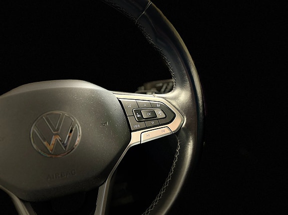 Volkswagen Passat 20 of 30