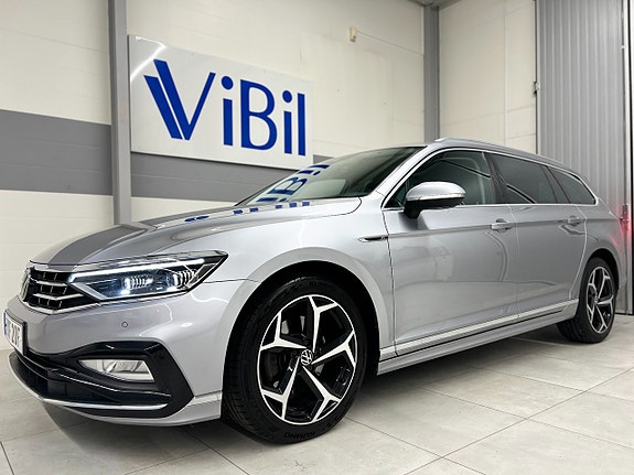 Volkswagen Passat 3 of 30