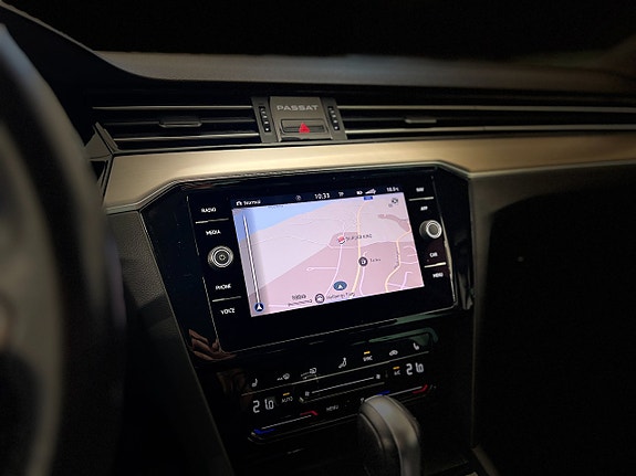 Volkswagen Passat 21 of 30